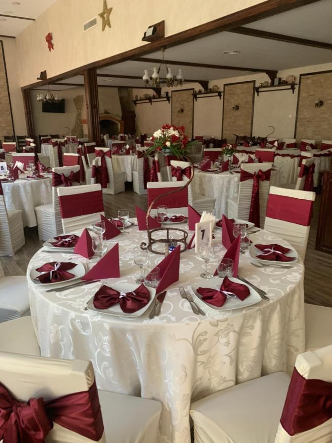 Pensiune Restaurant Rustic Rm Sarat Rümnick Exterior foto